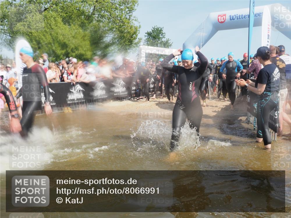 22.06.2025 - Viking Triathlon KatJ http://msf.ph/oto/8066991 22.06.2025 10:08:07 Schwimmen 51, 106, 116, 206, 268, 308, 378, 412, 422, 452, 466, 480, 523, 543, 647 meine-sportfotos.de