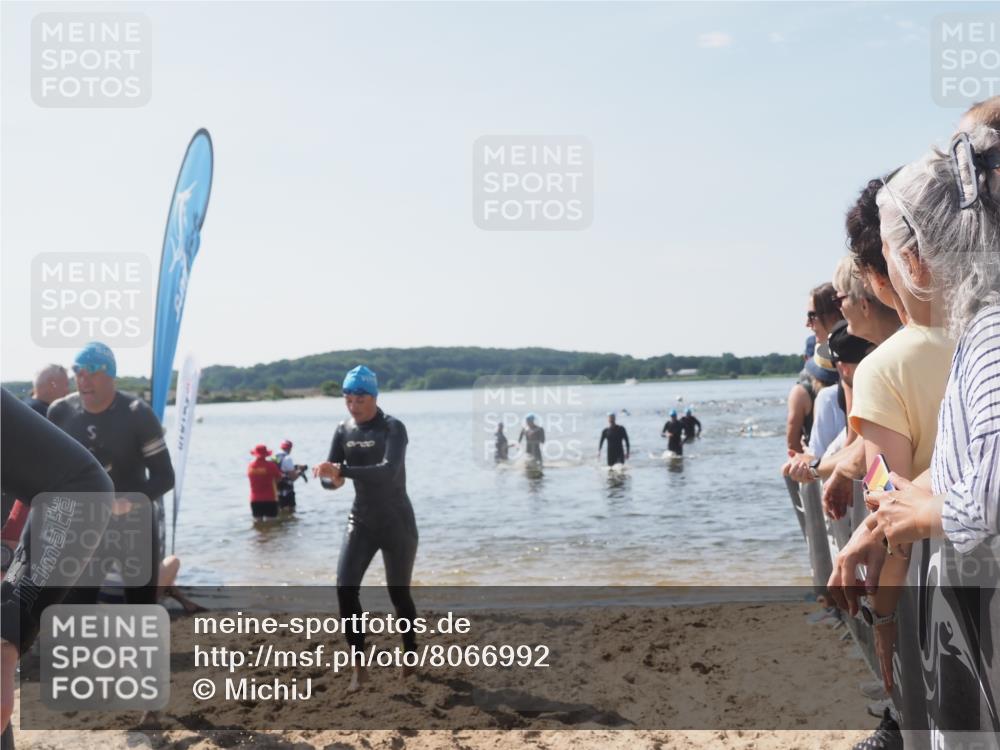 22.06.2025 - Viking Triathlon MichiJ http://msf.ph/oto/8066992 22.06.2025 10:36:13 Schwimmen 19, 101, 313, 334, 407, 448, 636 meine-sportfotos.de