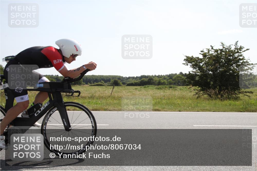 22.06.2025 - Viking Triathlon Yannick Fuchs http://msf.ph/oto/8067034 22.06.2025 11:03:20 Radfahren 4, 100, 641 meine-sportfotos.de