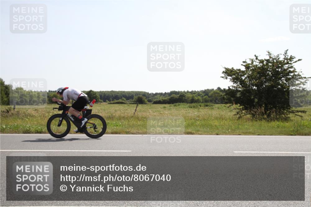 22.06.2025 - Viking Triathlon Yannick Fuchs http://msf.ph/oto/8067040 22.06.2025 11:03:48 Radfahren 29, 556 meine-sportfotos.de