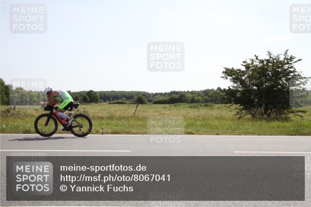 22.06.2025 - Viking Triathlon Yannick Fuchs http://msf.ph/oto/8067041 22.06.2025 11:03:53 Radfahren 59, 248 meine-sportfotos.de