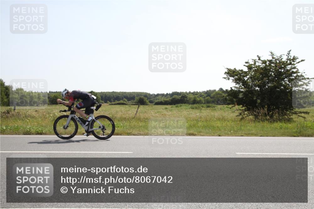 22.06.2025 - Viking Triathlon Yannick Fuchs http://msf.ph/oto/8067042 22.06.2025 11:03:56 Radfahren 59, 248, 386 meine-sportfotos.de