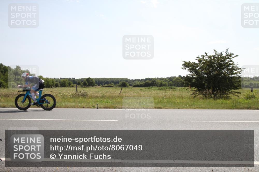 22.06.2025 - Viking Triathlon Yannick Fuchs http://msf.ph/oto/8067049 22.06.2025 11:04:37 Radfahren 397, 437 meine-sportfotos.de