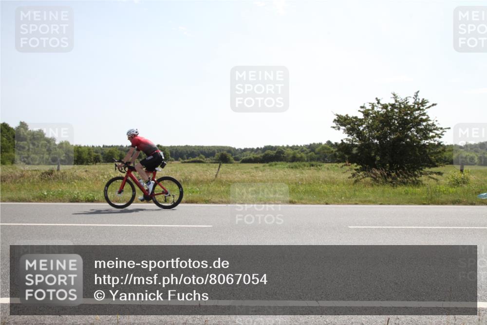 22.06.2025 - Viking Triathlon Yannick Fuchs http://msf.ph/oto/8067054 22.06.2025 11:04:49 Radfahren 336, 511 meine-sportfotos.de