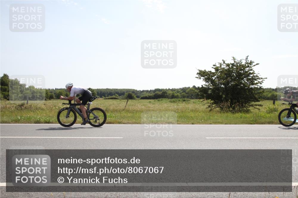22.06.2025 - Viking Triathlon Yannick Fuchs http://msf.ph/oto/8067067 22.06.2025 11:05:36 Radfahren 93, 254, 408, 657, 661 meine-sportfotos.de