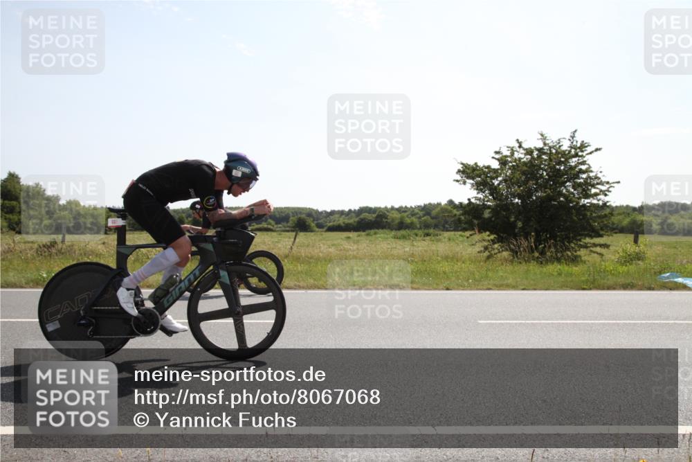 22.06.2025 - Viking Triathlon Yannick Fuchs http://msf.ph/oto/8067068 22.06.2025 11:05:37 Radfahren 93, 254, 408, 657, 661 meine-sportfotos.de