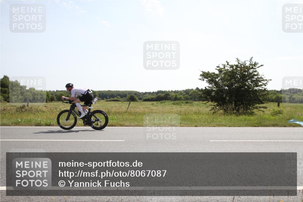 22.06.2025 - Viking Triathlon Yannick Fuchs http://msf.ph/oto/8067087 22.06.2025 11:06:19 Radfahren 78, 153, 281, 376, 487, 642, 644 meine-sportfotos.de