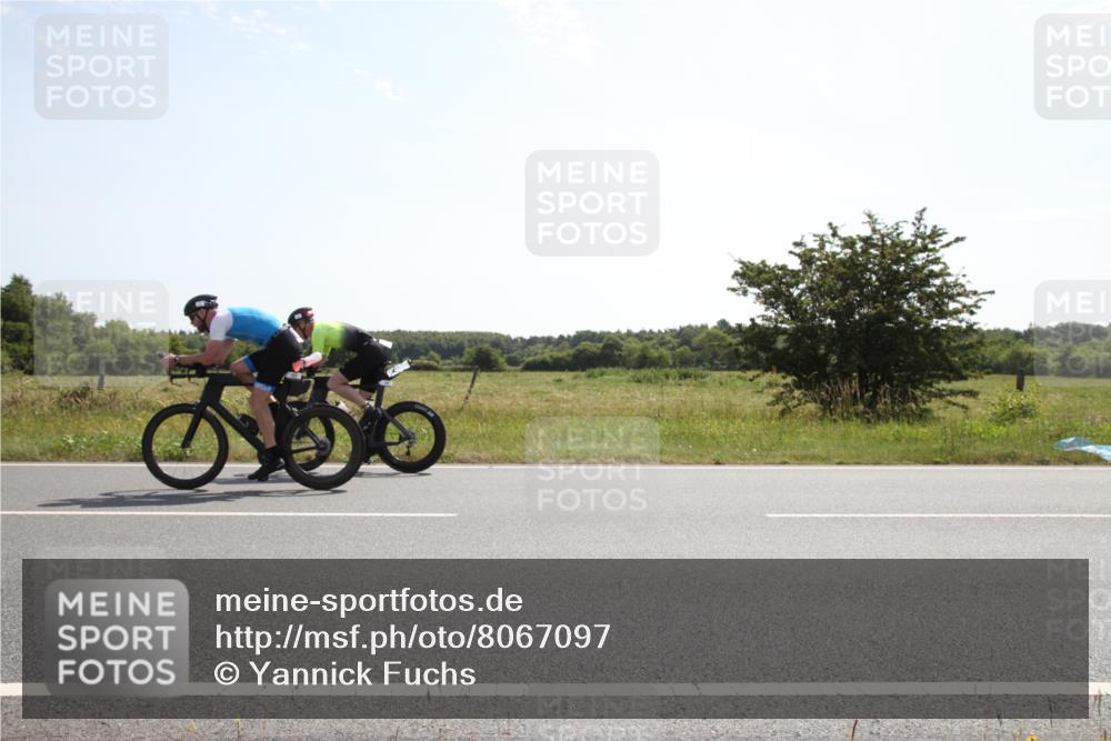 22.06.2025 - Viking Triathlon Yannick Fuchs http://msf.ph/oto/8067097 22.06.2025 11:06:40 Radfahren 10, 81, 148, 181, 389, 625 meine-sportfotos.de
