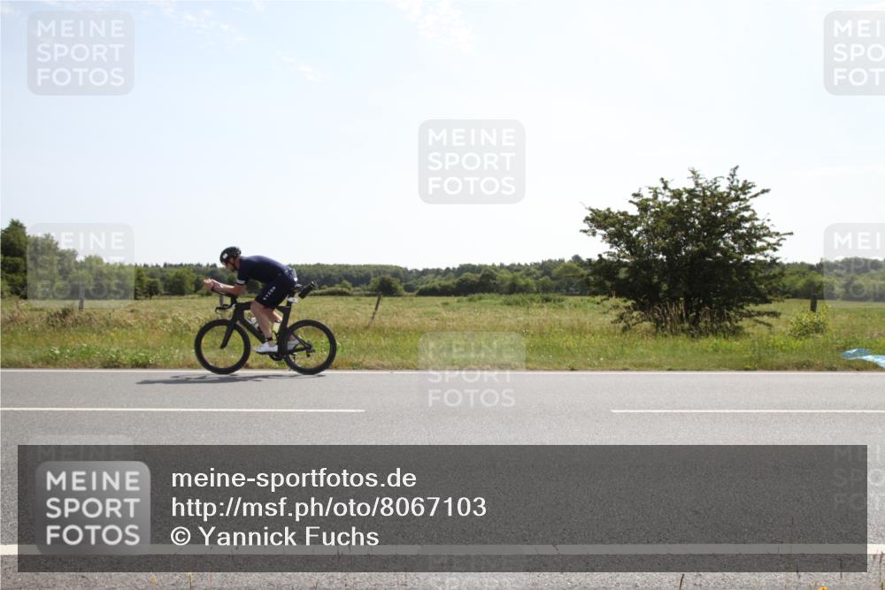 22.06.2025 - Viking Triathlon Yannick Fuchs http://msf.ph/oto/8067103 22.06.2025 11:06:47 Radfahren 41, 54, 81, 194, 275, 505, 538, 624 meine-sportfotos.de