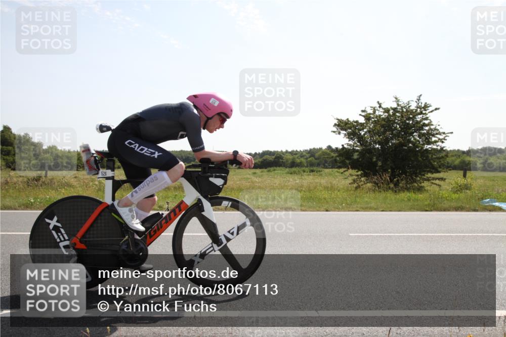 22.06.2025 - Viking Triathlon Yannick Fuchs http://msf.ph/oto/8067113 22.06.2025 11:07:20 Radfahren 122, 358, 526, 638 meine-sportfotos.de