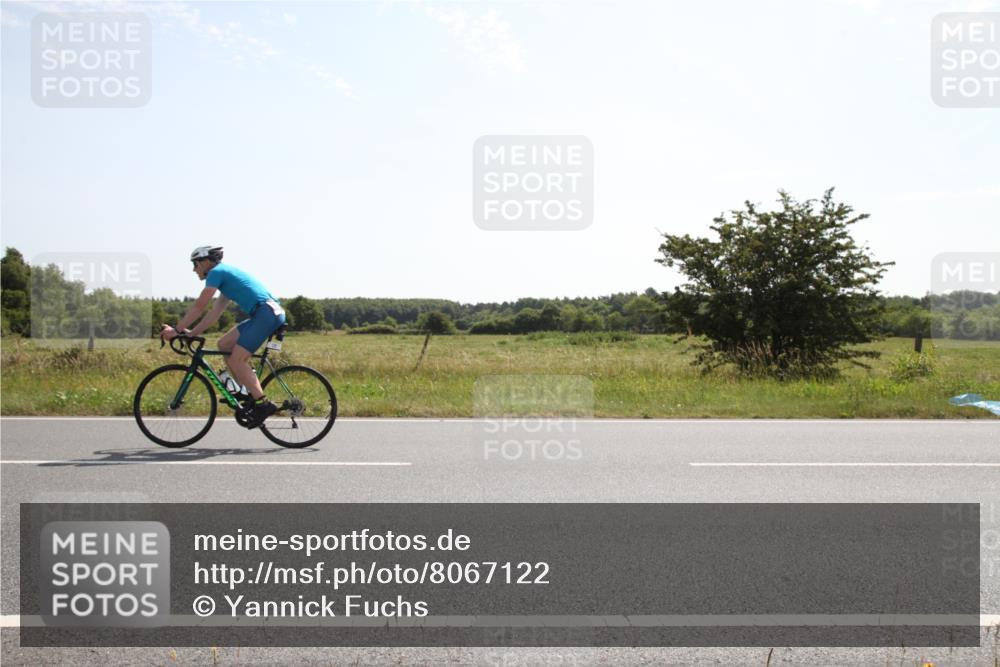 22.06.2025 - Viking Triathlon Yannick Fuchs http://msf.ph/oto/8067122 22.06.2025 11:07:34 Radfahren 128, 220, 450 meine-sportfotos.de