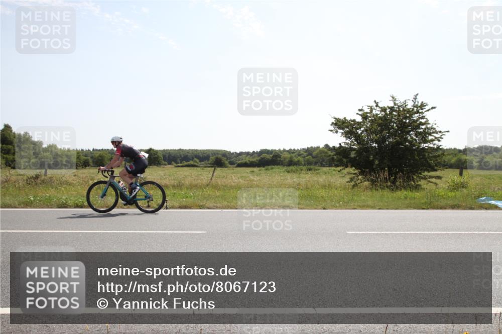 22.06.2025 - Viking Triathlon Yannick Fuchs http://msf.ph/oto/8067123 22.06.2025 11:07:42 Radfahren 221, 462 meine-sportfotos.de