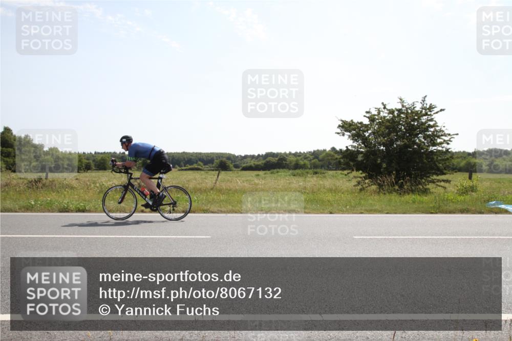 22.06.2025 - Viking Triathlon Yannick Fuchs http://msf.ph/oto/8067132 22.06.2025 11:07:59 Radfahren 25, 619, 629 meine-sportfotos.de