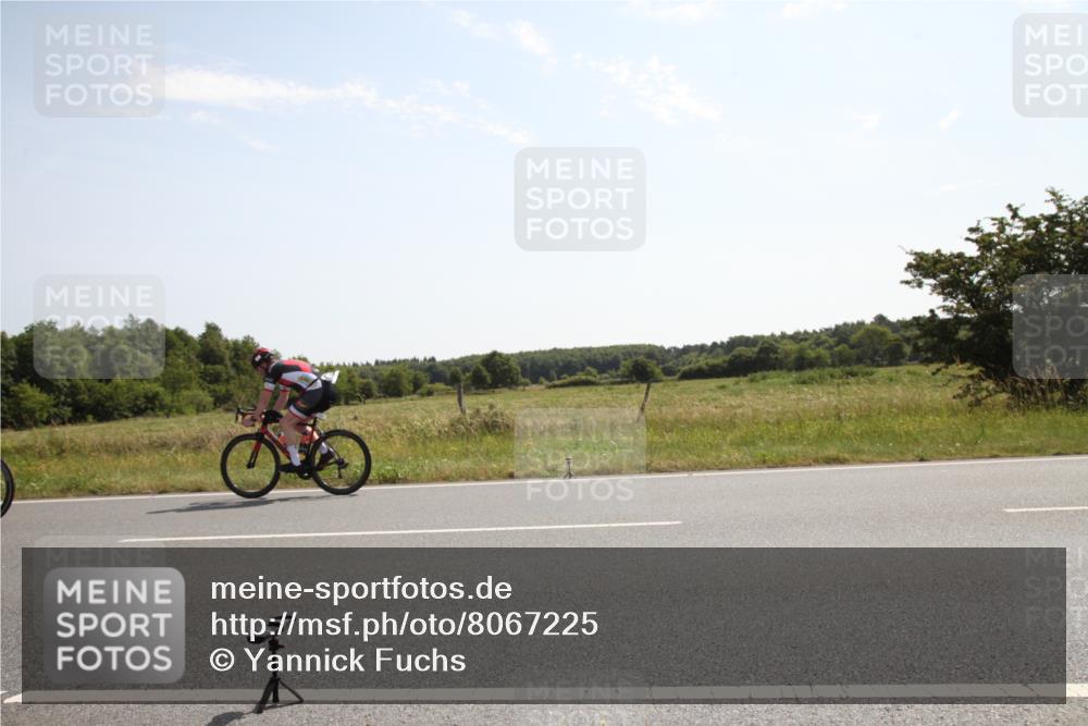 22.06.2025 - Viking Triathlon Yannick Fuchs http://msf.ph/oto/8067225 22.06.2025 11:09:19 Radfahren 199, 343, 621 meine-sportfotos.de