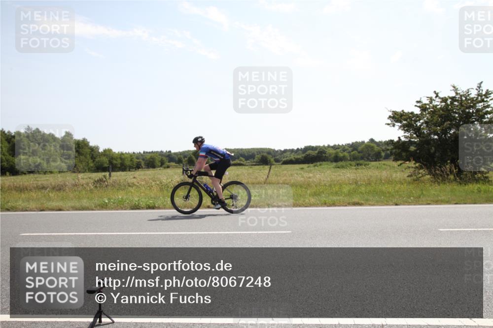 22.06.2025 - Viking Triathlon Yannick Fuchs http://msf.ph/oto/8067248 22.06.2025 11:10:20 Radfahren 393, 647 meine-sportfotos.de