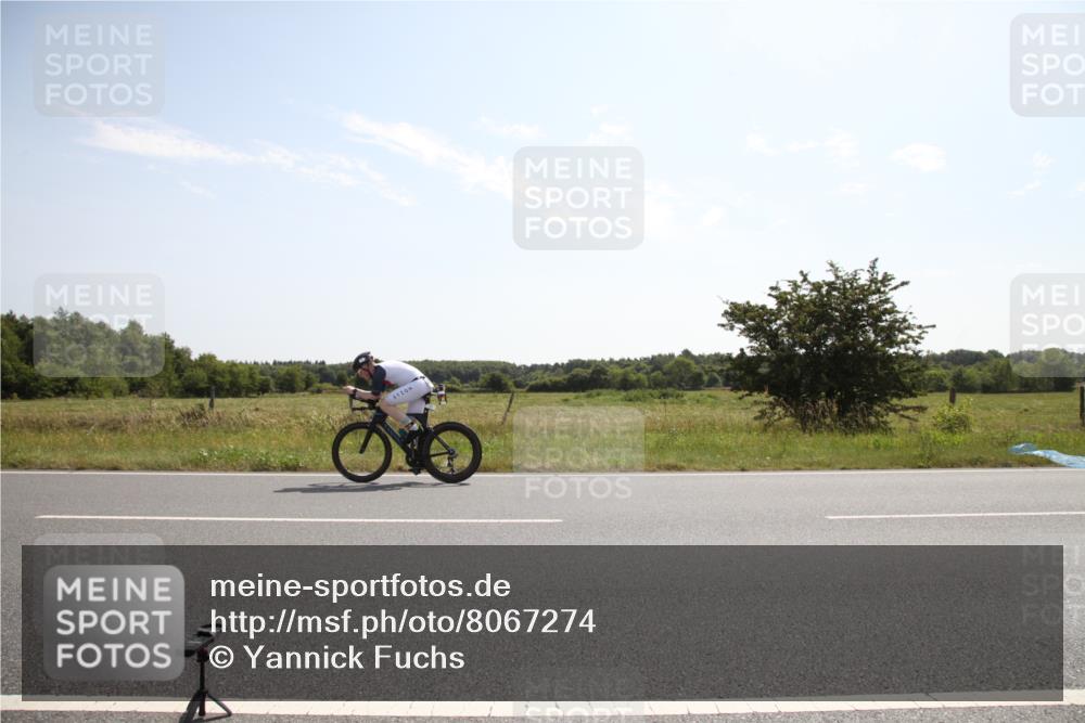 22.06.2025 - Viking Triathlon Yannick Fuchs http://msf.ph/oto/8067274 22.06.2025 11:11:44 Radfahren 11, 33, 152, 217, 648 meine-sportfotos.de