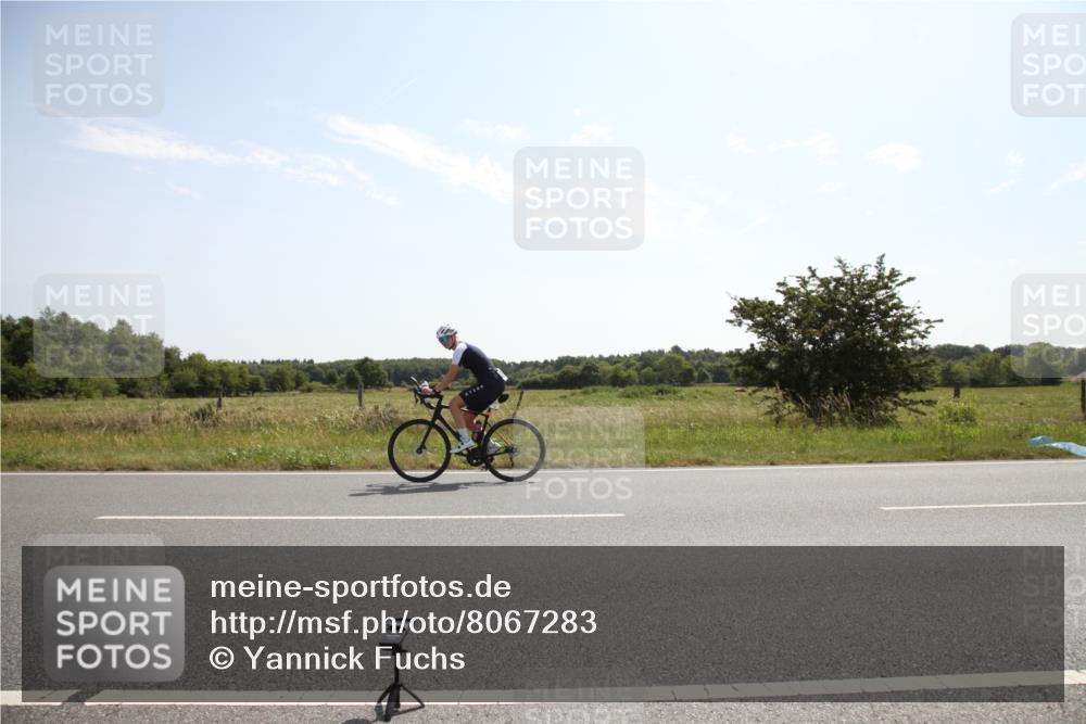 22.06.2025 - Viking Triathlon Yannick Fuchs http://msf.ph/oto/8067283 22.06.2025 11:12:07 Radfahren 18, 651 meine-sportfotos.de