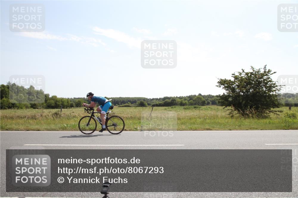 22.06.2025 - Viking Triathlon Yannick Fuchs http://msf.ph/oto/8067293 22.06.2025 11:13:00 Radfahren 99, 168, 213, 381, 406 meine-sportfotos.de