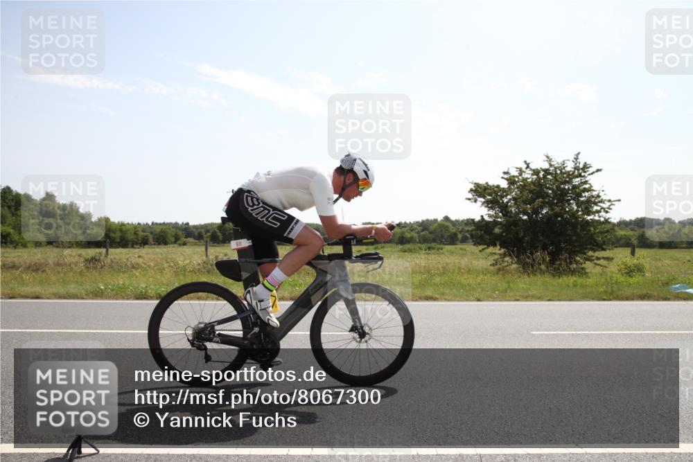 22.06.2025 - Viking Triathlon Yannick Fuchs http://msf.ph/oto/8067300 22.06.2025 11:13:59 Radfahren 31, 51, 611 meine-sportfotos.de