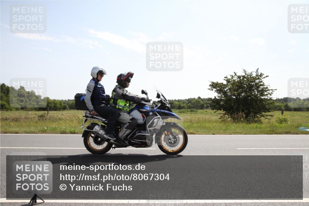 22.06.2025 - Viking Triathlon Yannick Fuchs http://msf.ph/oto/8067304 22.06.2025 11:14:05 Radfahren 130, 223 meine-sportfotos.de