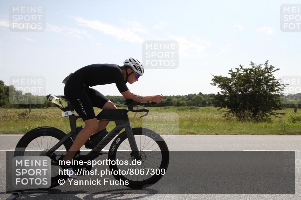 22.06.2025 - Viking Triathlon Yannick Fuchs http://msf.ph/oto/8067309 22.06.2025 11:14:16 Radfahren 13, 189, 444 meine-sportfotos.de