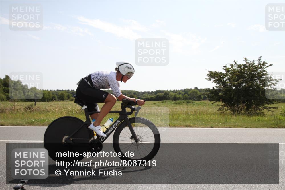 22.06.2025 - Viking Triathlon Yannick Fuchs http://msf.ph/oto/8067319 22.06.2025 11:14:29 Radfahren 30, 173, 203, 237, 340 meine-sportfotos.de