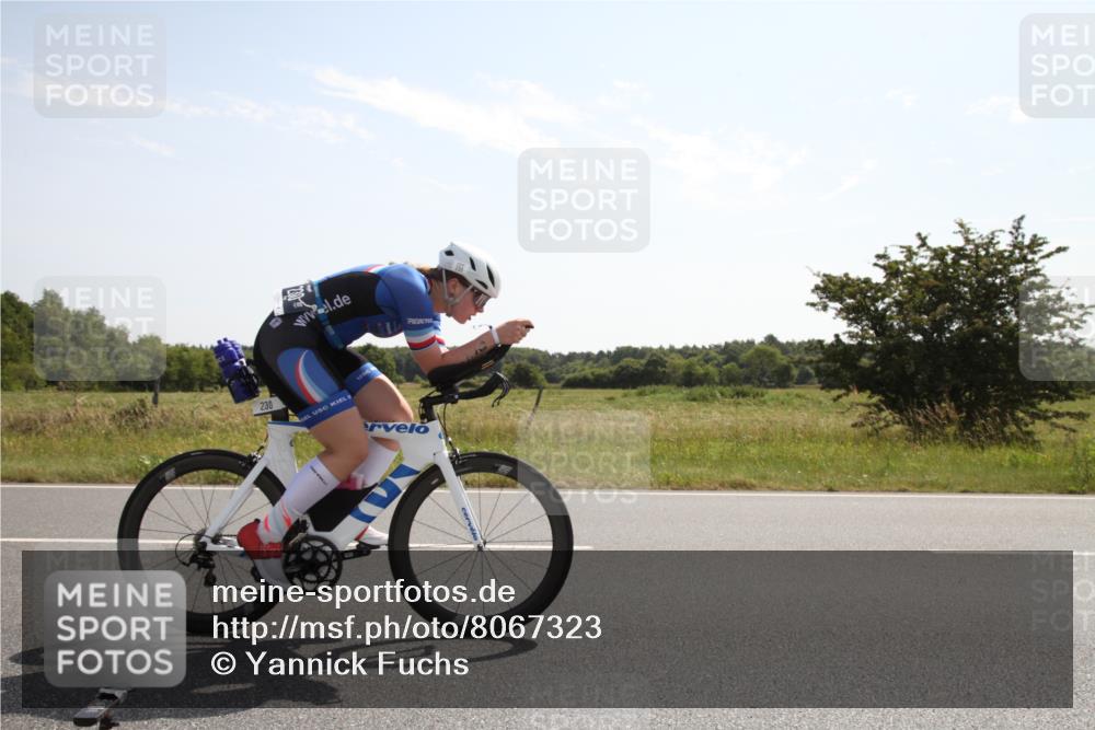 22.06.2025 - Viking Triathlon Yannick Fuchs http://msf.ph/oto/8067323 22.06.2025 11:14:42 Radfahren 230 meine-sportfotos.de