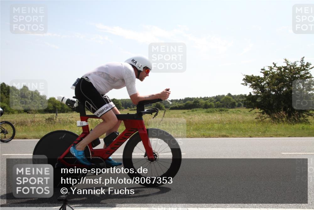 22.06.2025 - Viking Triathlon Yannick Fuchs http://msf.ph/oto/8067353 22.06.2025 11:15:54 Radfahren 28, 144, 183, 256, 330, 372, 510, 525 meine-sportfotos.de