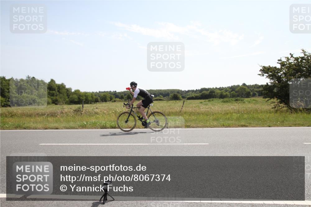 22.06.2025 - Viking Triathlon Yannick Fuchs http://msf.ph/oto/8067374 22.06.2025 11:16:46 Radfahren 271, 378, 662 meine-sportfotos.de