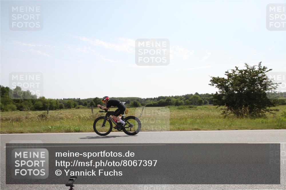 22.06.2025 - Viking Triathlon Yannick Fuchs http://msf.ph/oto/8067397 22.06.2025 11:17:25 Radfahren 37, 140, 418 meine-sportfotos.de