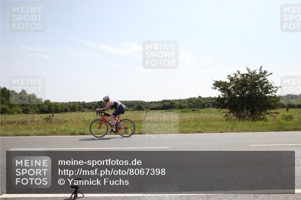 22.06.2025 - Viking Triathlon Yannick Fuchs http://msf.ph/oto/8067398 22.06.2025 11:17:30 Radfahren 140 meine-sportfotos.de