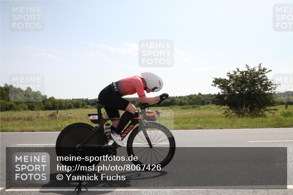 22.06.2025 - Viking Triathlon Yannick Fuchs http://msf.ph/oto/8067426 22.06.2025 11:18:21 Radfahren 63, 147, 264, 543, 612 meine-sportfotos.de