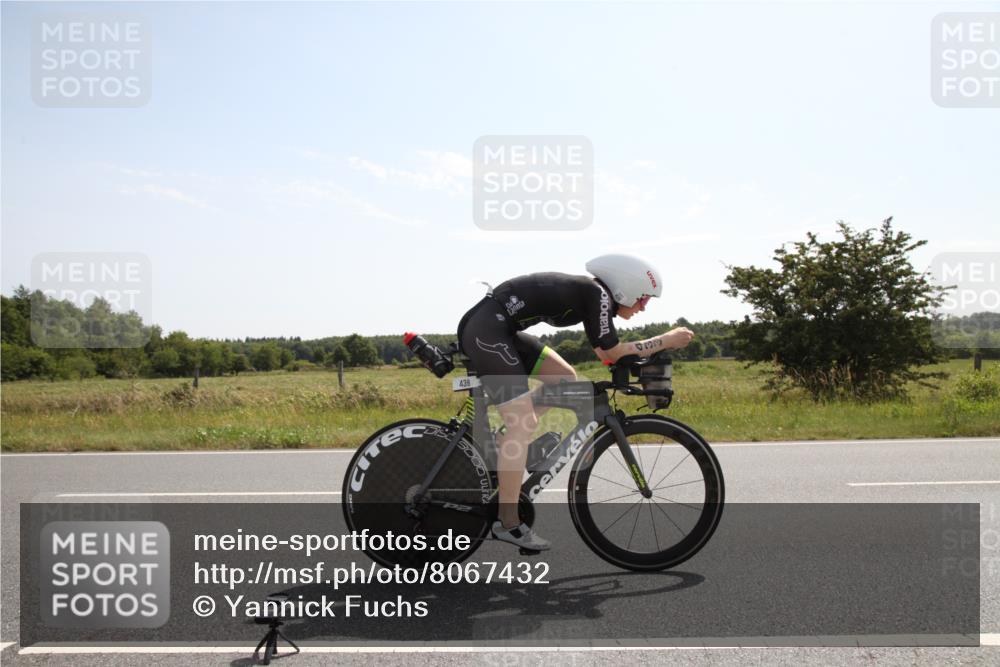 22.06.2025 - Viking Triathlon Yannick Fuchs http://msf.ph/oto/8067432 22.06.2025 11:18:55 Radfahren 438 meine-sportfotos.de