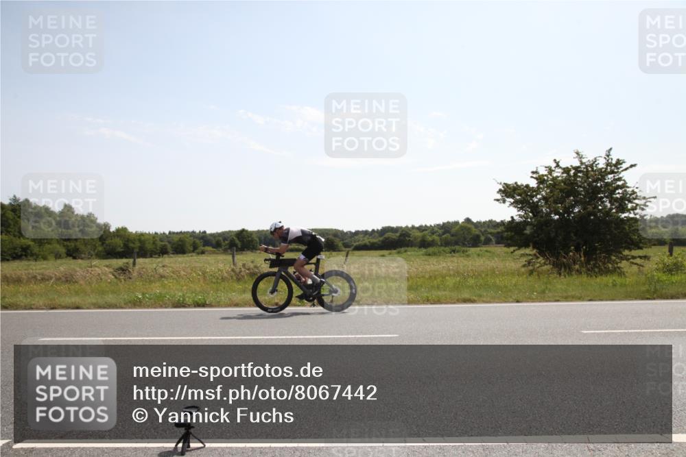 22.06.2025 - Viking Triathlon Yannick Fuchs http://msf.ph/oto/8067442 22.06.2025 11:19:23 Radfahren 23, 463 meine-sportfotos.de