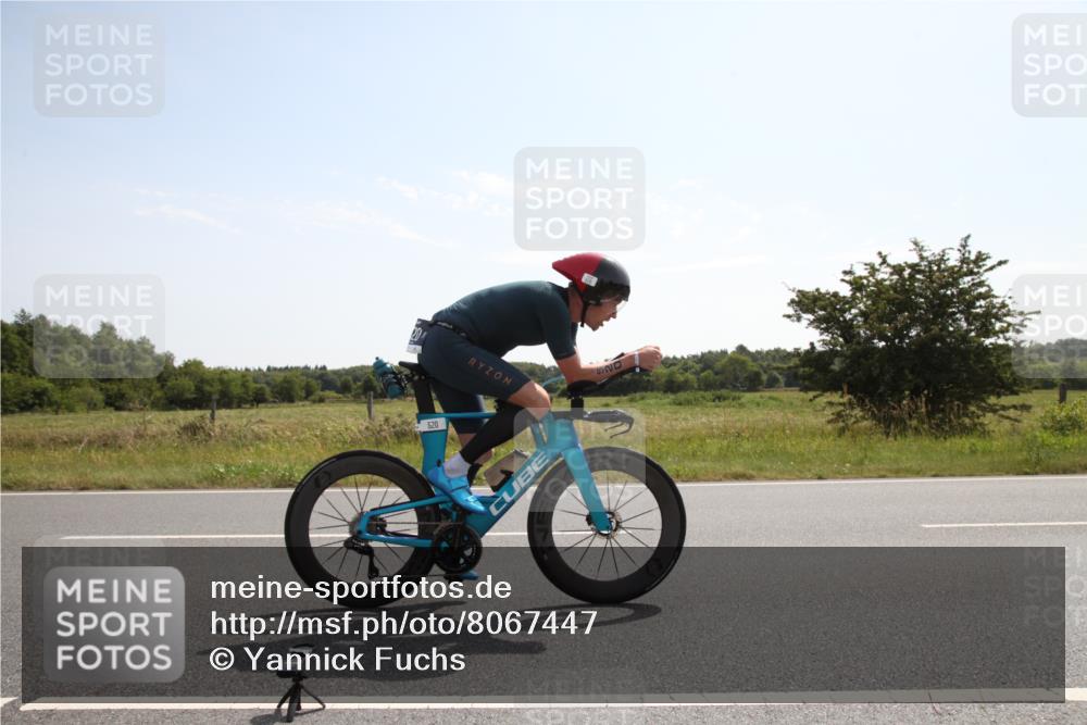 22.06.2025 - Viking Triathlon Yannick Fuchs http://msf.ph/oto/8067447 22.06.2025 11:19:48 Radfahren 17, 62, 278, 520 meine-sportfotos.de
