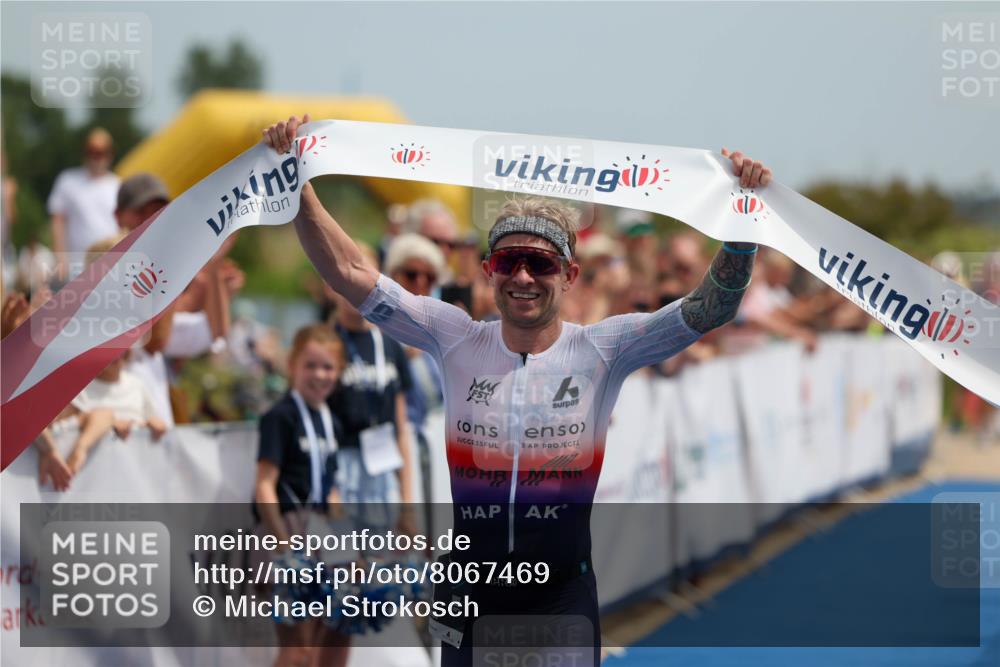 22.06.2025 - Viking Triathlon Michael Strokosch http://msf.ph/oto/8067469 22.06.2025 13:47:06 Ziel 4 meine-sportfotos.de