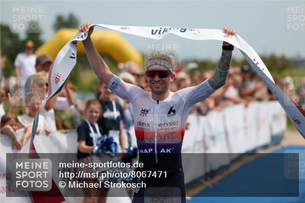 22.06.2025 - Viking Triathlon Michael Strokosch http://msf.ph/oto/8067471 22.06.2025 13:47:07 Ziel 4 meine-sportfotos.de