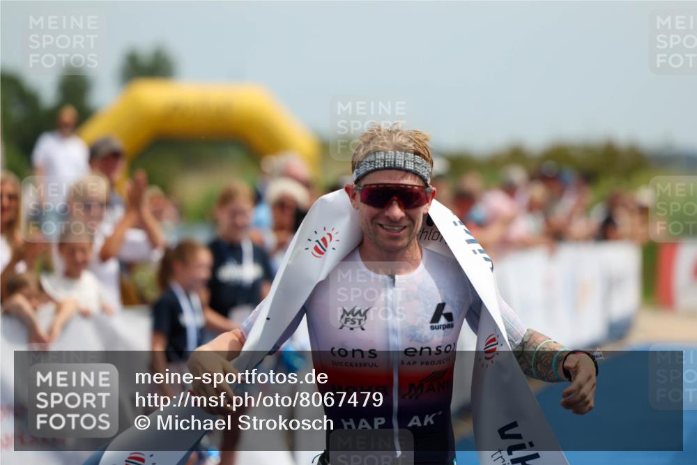 22.06.2025 - Viking Triathlon Michael Strokosch http://msf.ph/oto/8067479 22.06.2025 13:47:09 Ziel 4 meine-sportfotos.de