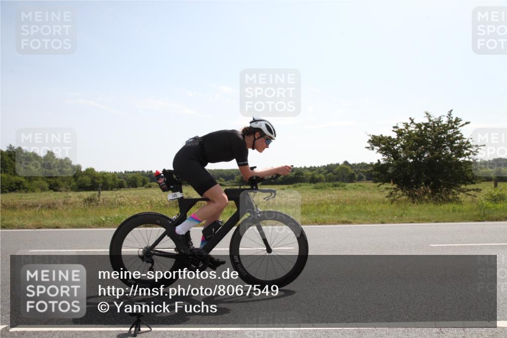 22.06.2025 - Viking Triathlon Yannick Fuchs http://msf.ph/oto/8067549 22.06.2025 11:21:10 Radfahren 97, 146, 149, 201, 208, 477, 557, 656 meine-sportfotos.de