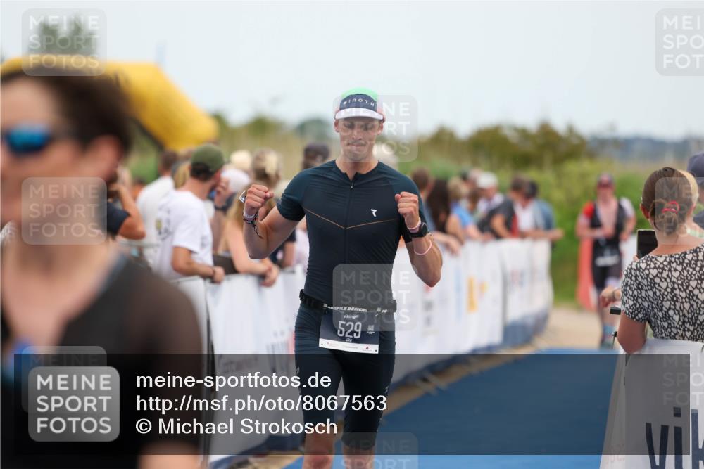 22.06.2025 - Viking Triathlon Michael Strokosch http://msf.ph/oto/8067563 22.06.2025 15:02:45 Ziel 127, 529 meine-sportfotos.de