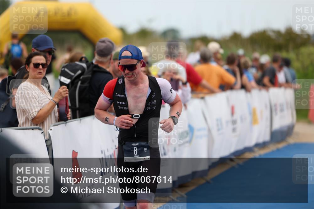 22.06.2025 - Viking Triathlon Michael Strokosch http://msf.ph/oto/8067614 22.06.2025 15:02:52 Ziel 8 meine-sportfotos.de