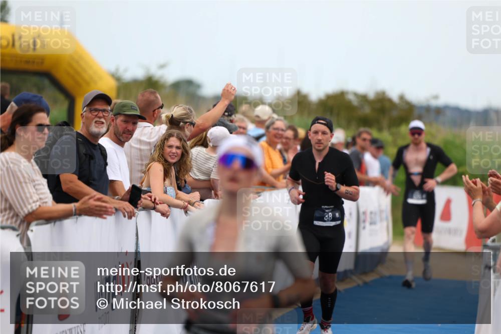 22.06.2025 - Viking Triathlon Michael Strokosch http://msf.ph/oto/8067617 22.06.2025 15:03:17 Ziel 19, 38, 536 meine-sportfotos.de