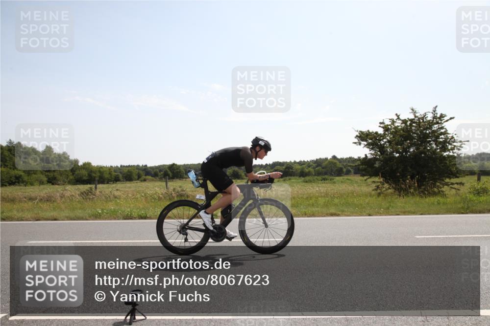 22.06.2025 - Viking Triathlon Yannick Fuchs http://msf.ph/oto/8067623 22.06.2025 11:21:28 Radfahren 50, 70, 75, 127, 296, 522, 550 meine-sportfotos.de