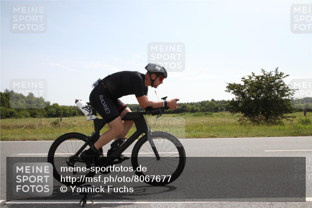 22.06.2025 - Viking Triathlon Yannick Fuchs http://msf.ph/oto/8067677 22.06.2025 11:22:01 Radfahren 80, 304 meine-sportfotos.de