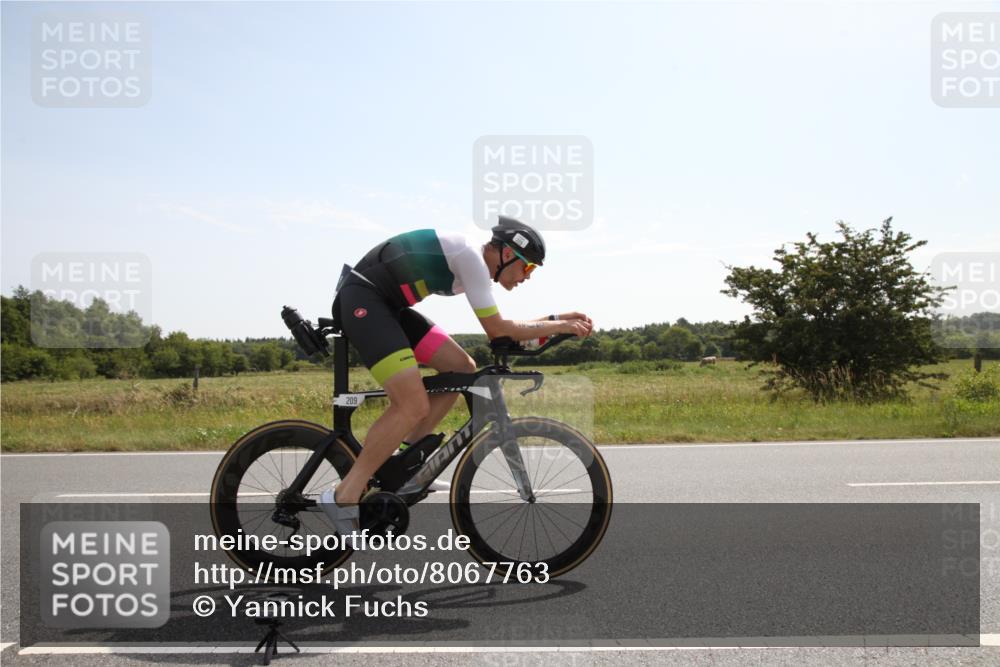 22.06.2025 - Viking Triathlon Yannick Fuchs http://msf.ph/oto/8067763 22.06.2025 11:22:46 Radfahren 2, 209, 312, 316, 430, 506, 542, 610 meine-sportfotos.de