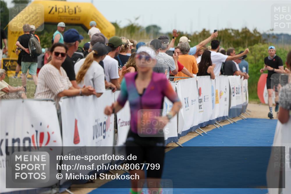 22.06.2025 - Viking Triathlon Michael Strokosch http://msf.ph/oto/8067799 22.06.2025 15:04:49 Ziel 187, 215 meine-sportfotos.de