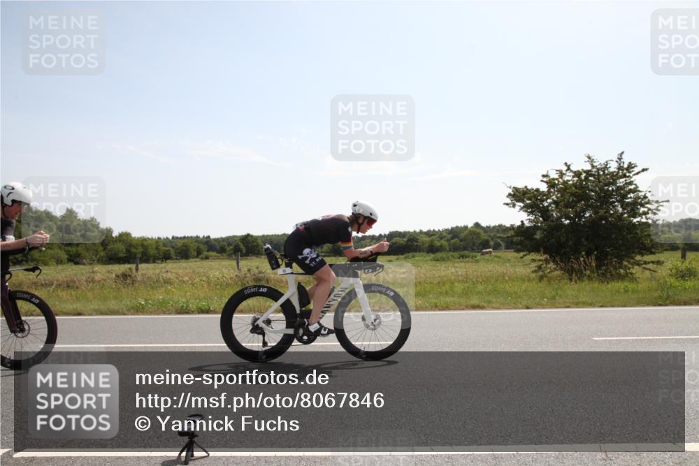 22.06.2025 - Viking Triathlon Yannick Fuchs http://msf.ph/oto/8067846 22.06.2025 11:23:05 Radfahren 20, 46, 81, 88, 232, 265, 532 meine-sportfotos.de