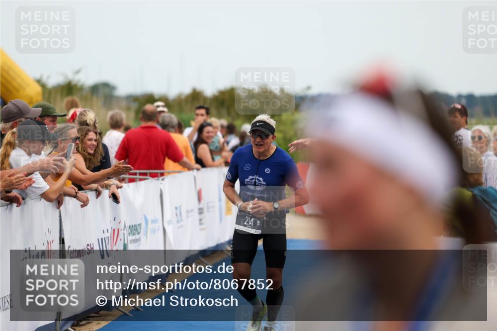 22.06.2025 - Viking Triathlon Michael Strokosch http://msf.ph/oto/8067852 22.06.2025 15:05:13 Ziel 214 meine-sportfotos.de