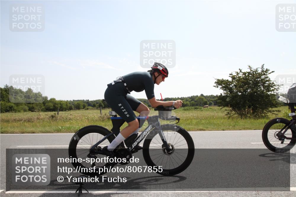 22.06.2025 - Viking Triathlon Yannick Fuchs http://msf.ph/oto/8067855 22.06.2025 11:23:06 Radfahren 20, 46, 81, 88, 232, 265, 532 meine-sportfotos.de