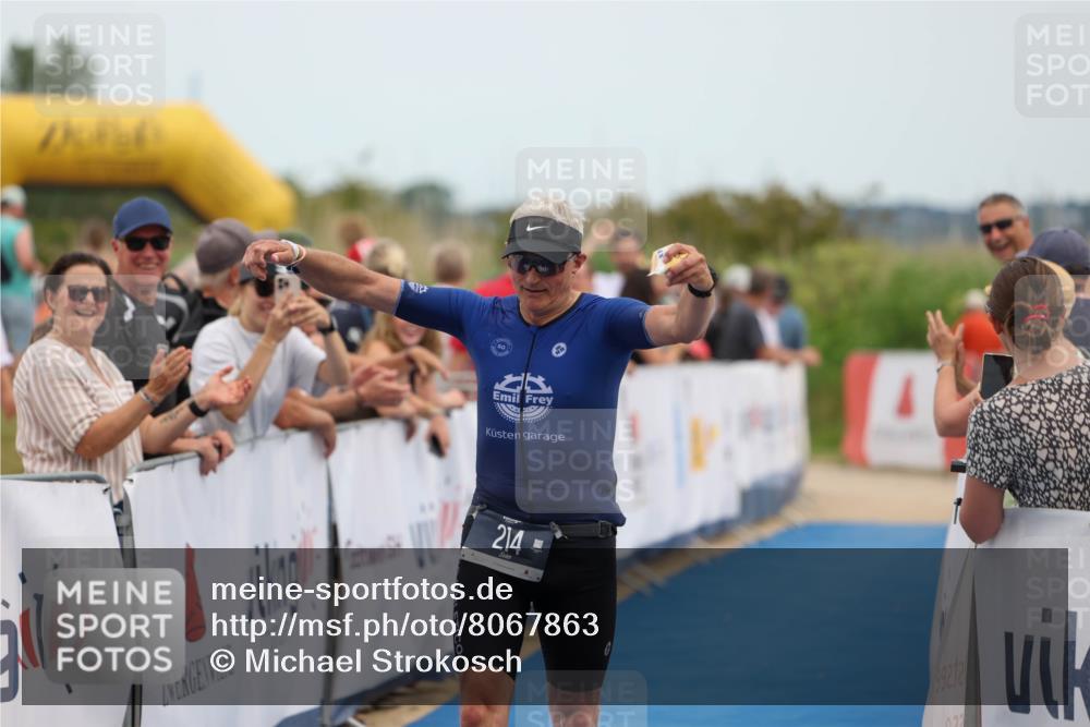 22.06.2025 - Viking Triathlon Michael Strokosch http://msf.ph/oto/8067863 22.06.2025 15:05:15 Ziel 214 meine-sportfotos.de